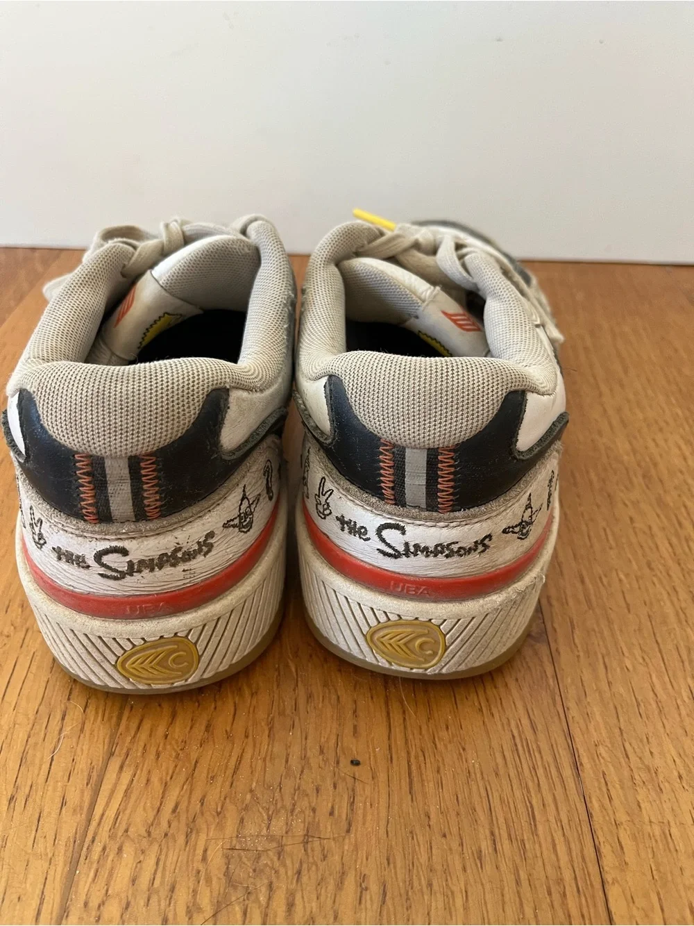Cariuma UBA women’s 7.5 men’s 6 bart Simpson skate shoes